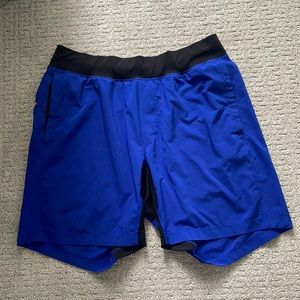 Men’s Lululemon Shorts Size Large.